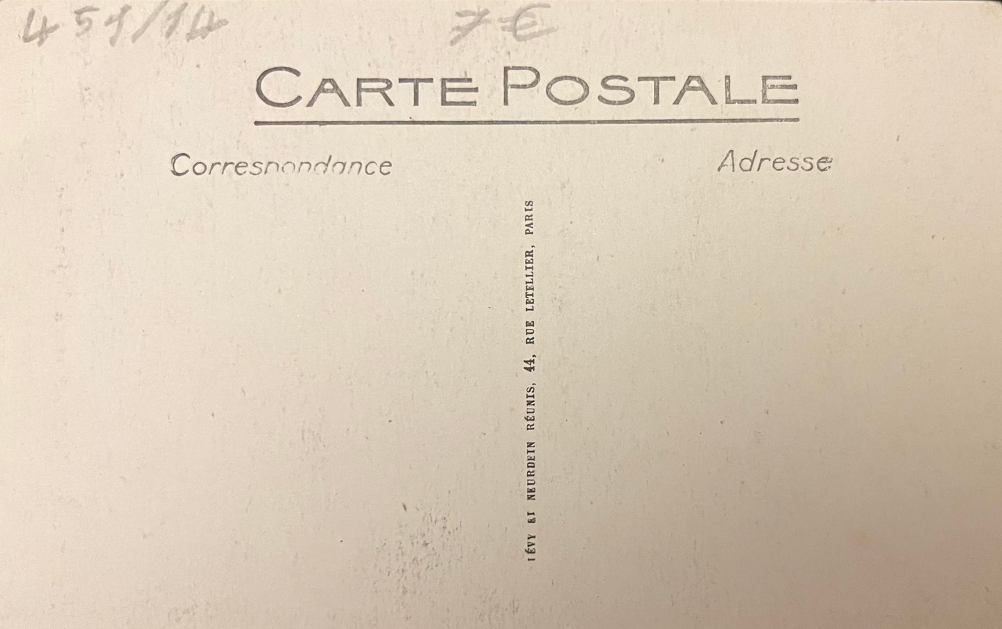 CPA FR14 Caen - La Rue Porte-au-Berger - ND