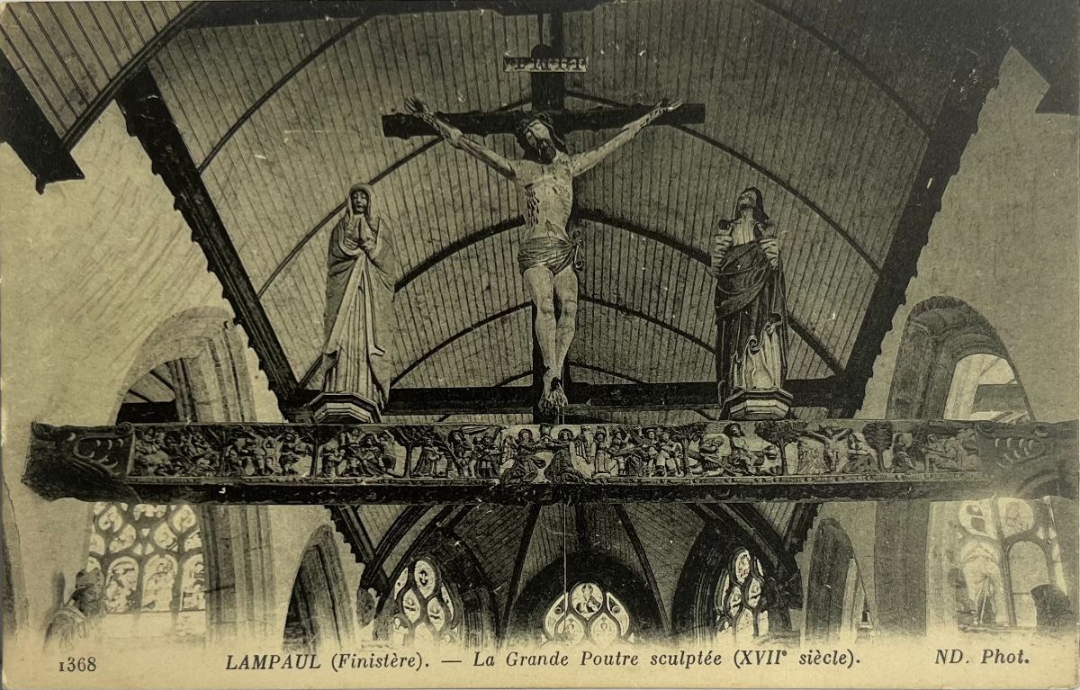 CPA FR29 Lampaul (Finistère) - La Grande Poutre sculptée (XVIIe siècle)