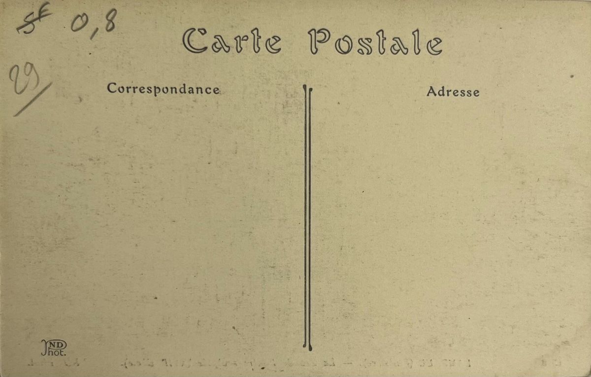 CPA FR29 Lampaul (Finistère) - La Grande Poutre sculptée (XVIIe siècle)