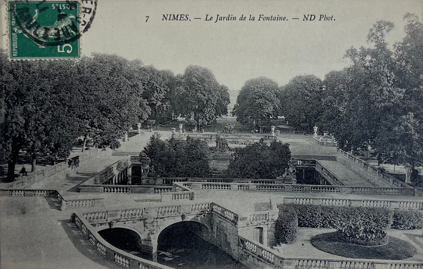CPA FR30 Nimes - Le Jardin de la Fontaine ND