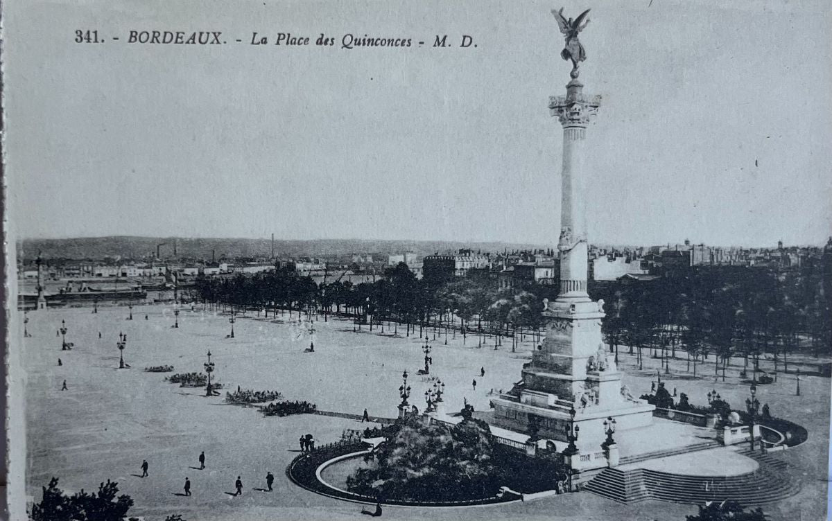 CPA FR33 Bordeaux - La Place des Quinconces MD