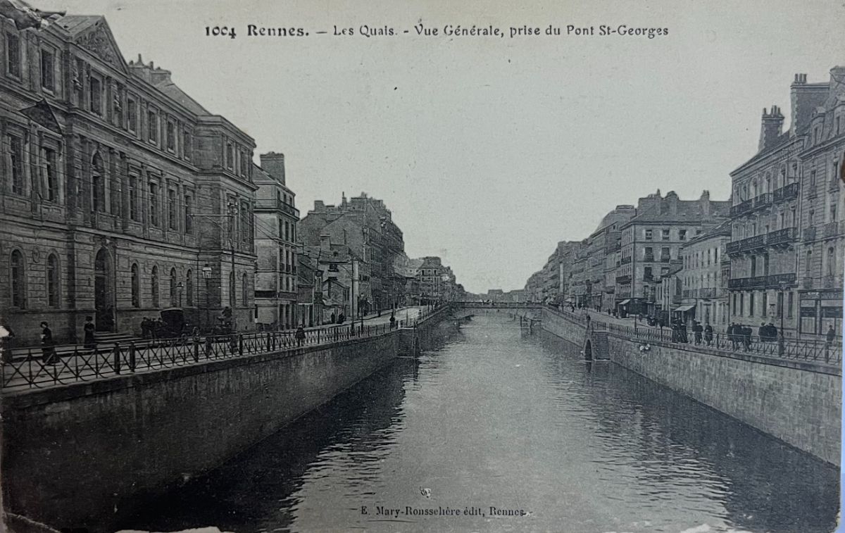 CPA FR35 Rennes - Les Quais - Vue Générale, pris du Pont St-Georges