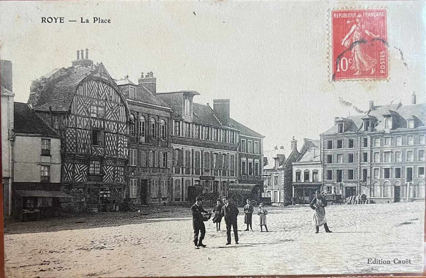 CPA FR80 Roye - La place