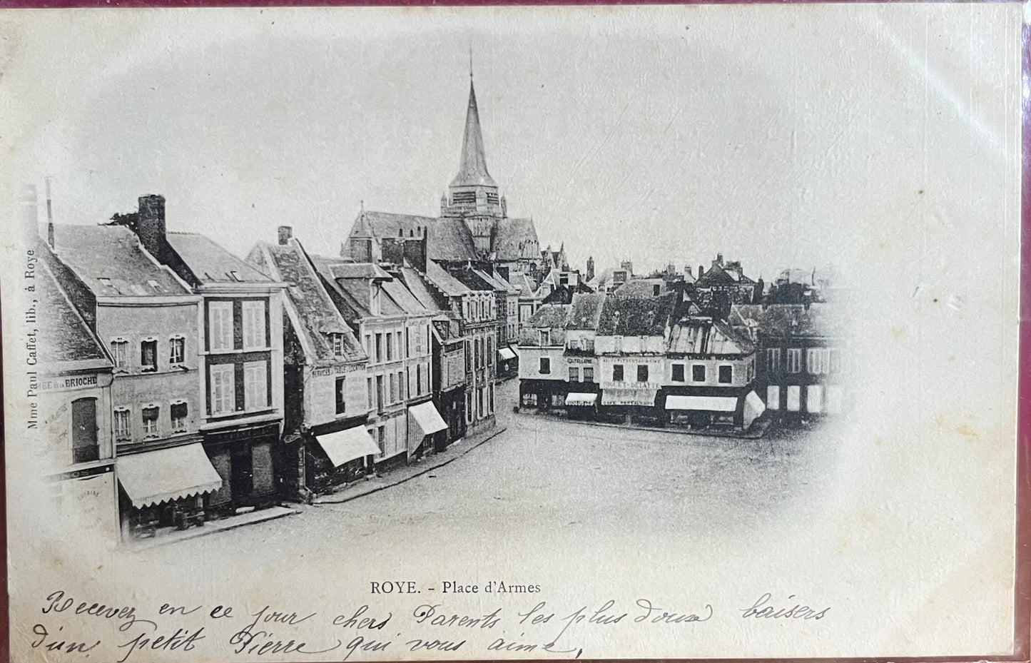 CPA FR80 Roye - Place d'armes