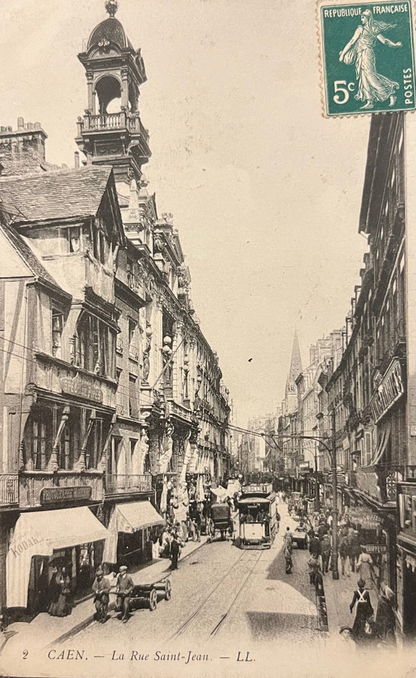 Carte postale ancienne — Caen, la rue Saint-Jean avant les destructions de 1944