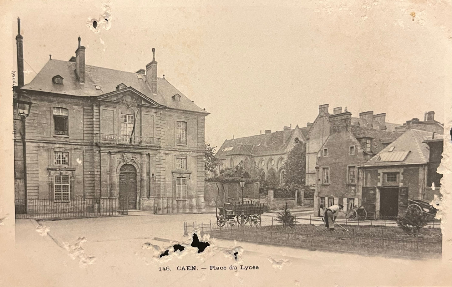 CPA FR14 Caen - Place du Lycée