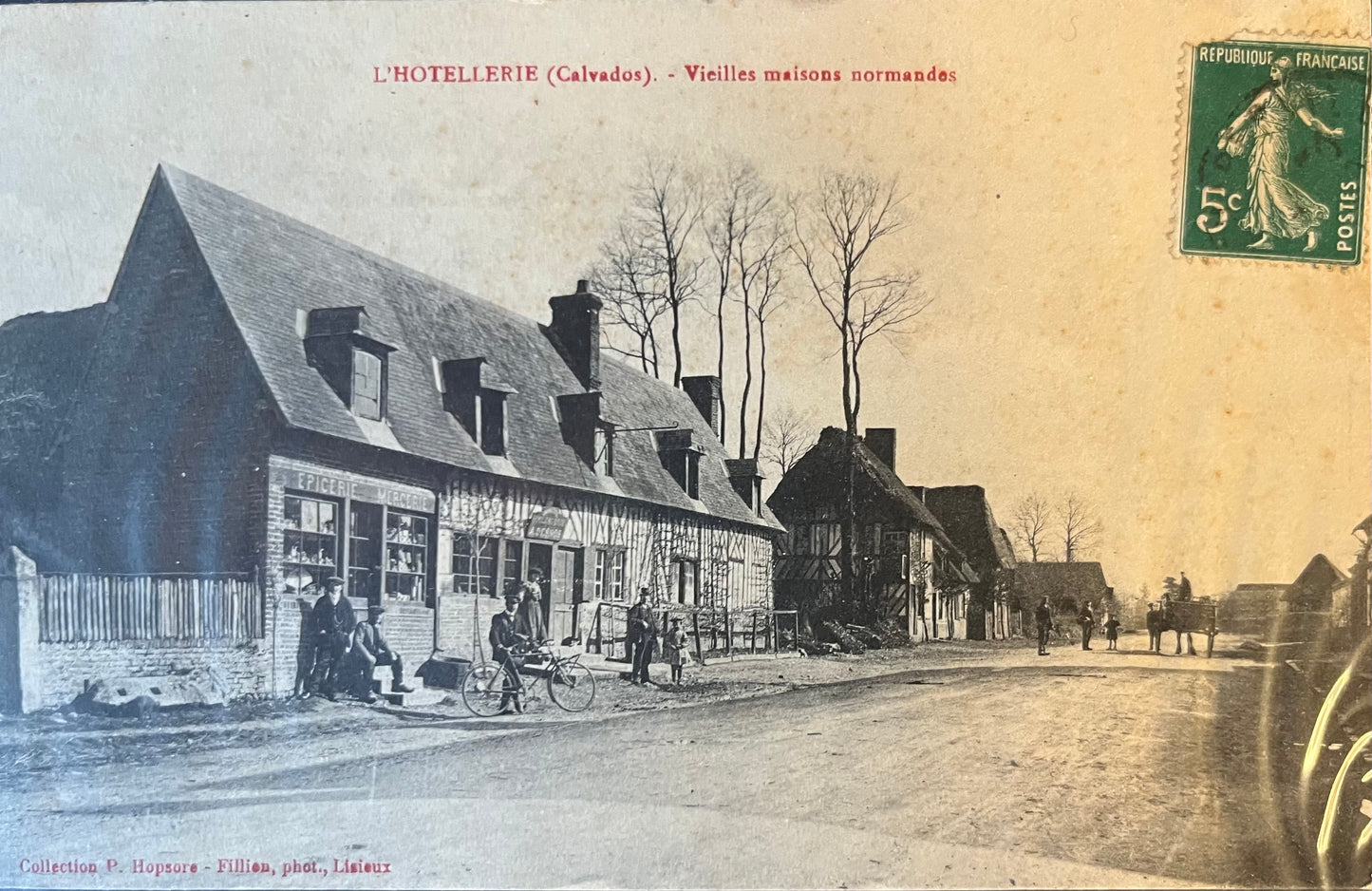 CPA FR14 L'Hotellerie (Calvados) - Vieilles maisons normandes