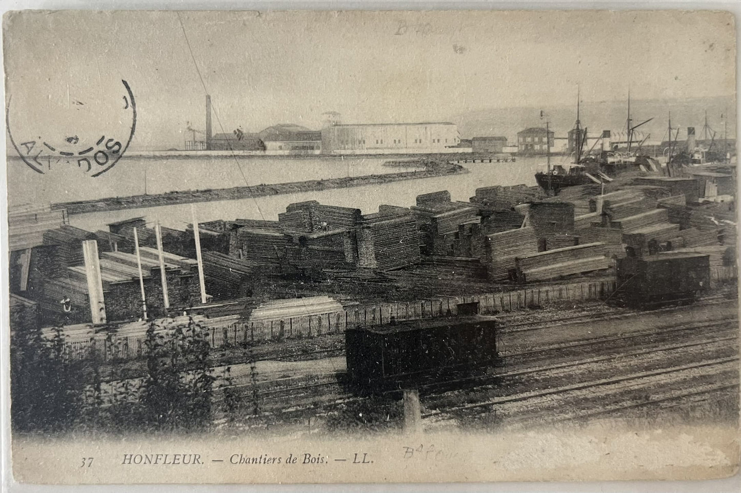 CPA FR14 Honfleur - Chantiers de Bois - LL