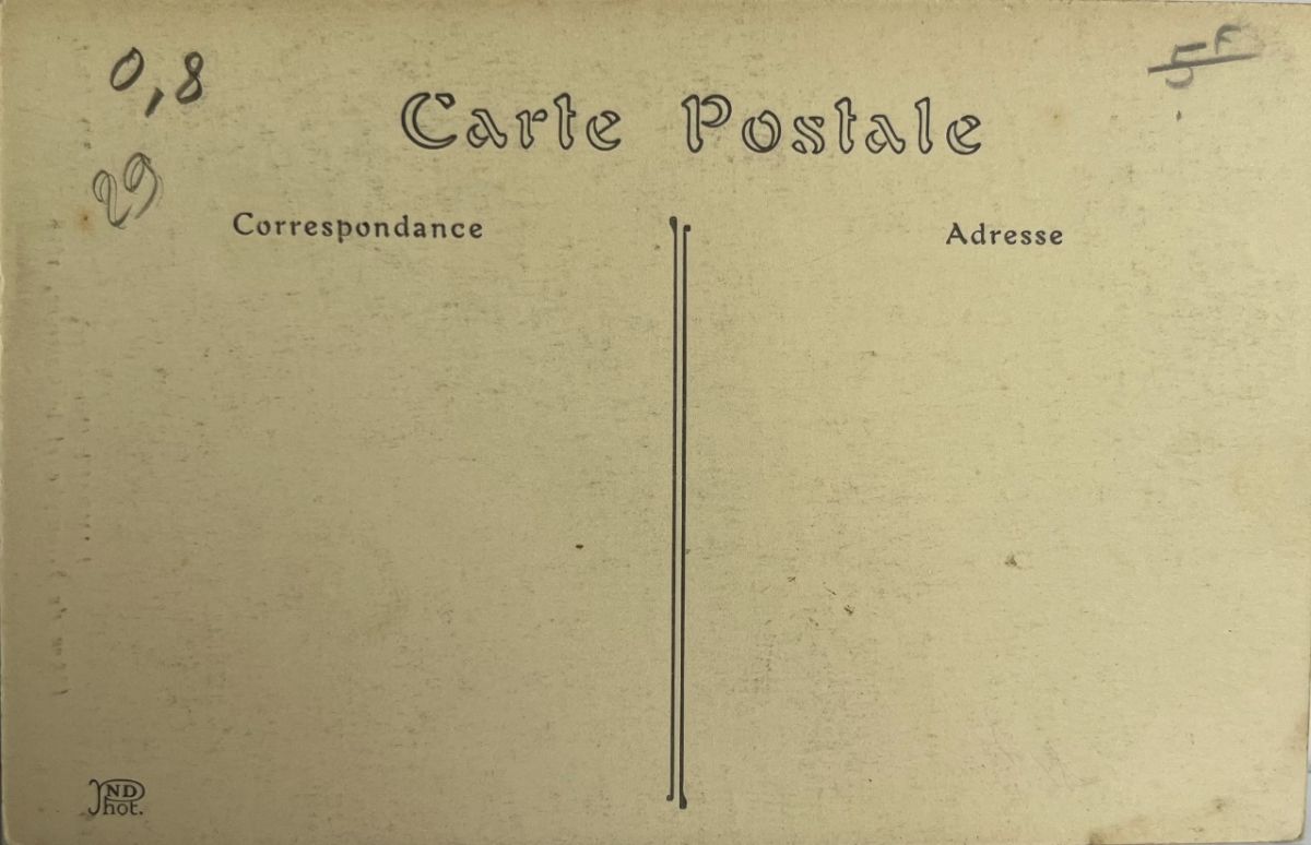 CPA FR29 Lampaul (Finistère) - L'Arc de Triomphe et le Calvaire, 1668