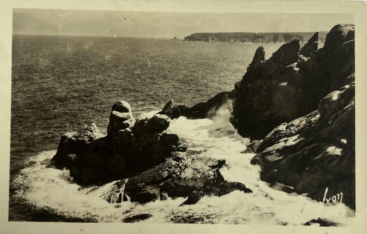 CPA FR29 Pointe du Raz (Finistère) - La baie des Trépassés
