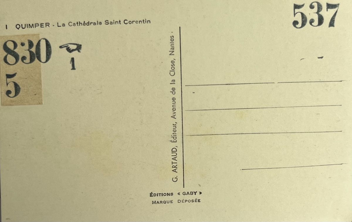 CPA FR29 Quimper - La Cathédrale Saint Corentin