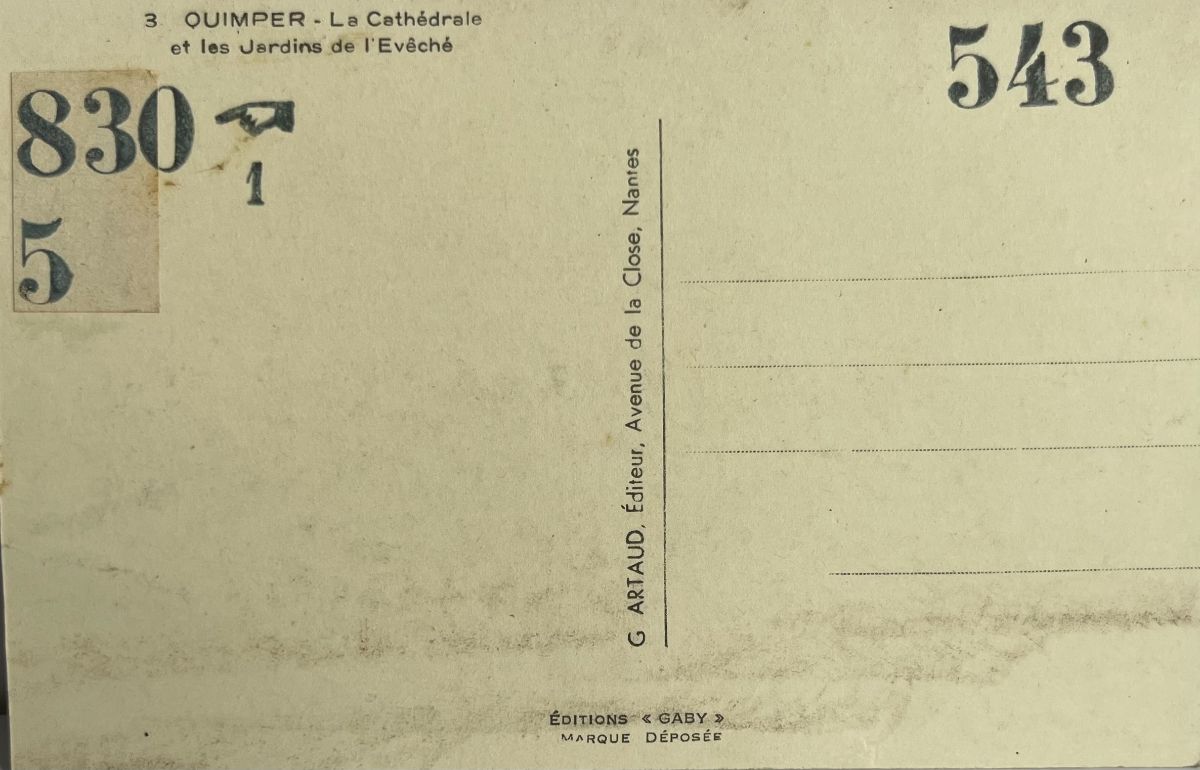 CPA FR29 Quimper - La Cathédrale et les Jardins de l'Evêché