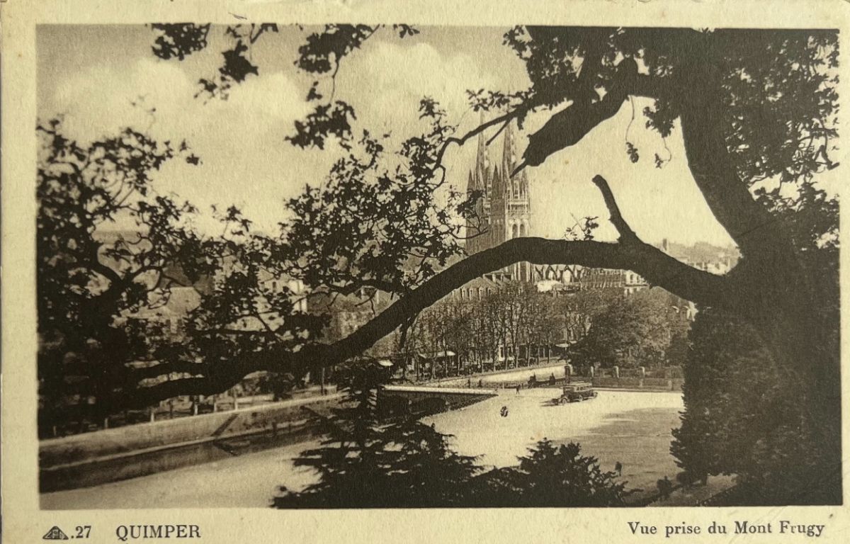 CPA FR29 Quimper - Vue prise du Mont Frugy