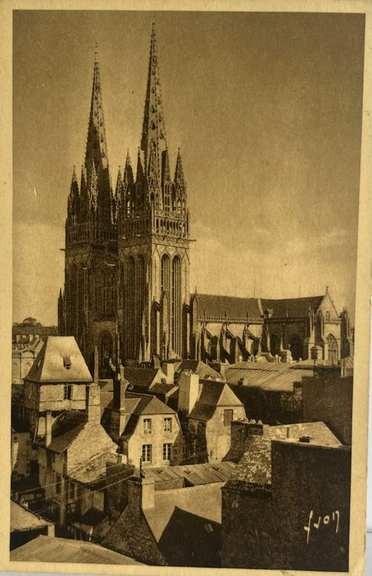 CPA FR29 Quimper (Finistère) - La Cathédrale
