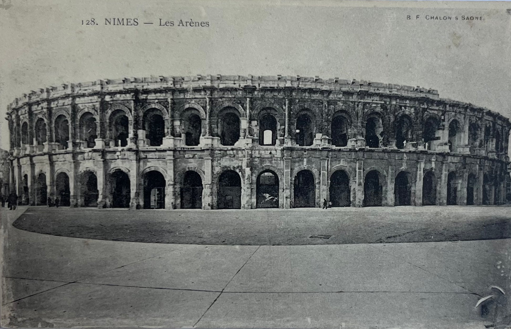 CPA FR30 Nimes - 128 - Les Arènes