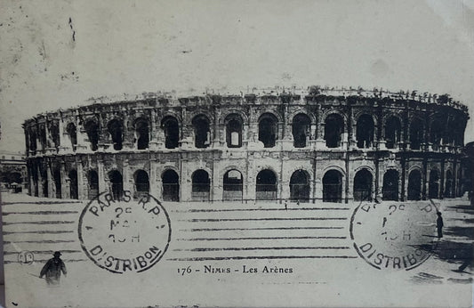 CPA FR30 Nimes - 176 - Les Arènes