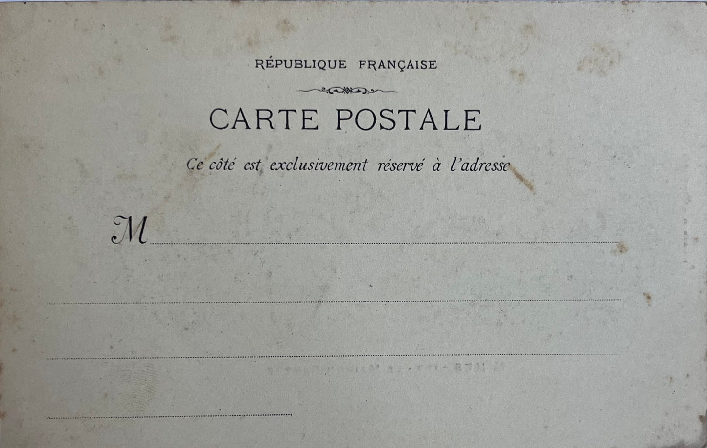 CPA FR30 Nimes - 190 - La Maison Carrée