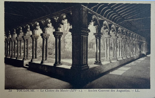 CPA FR31 TOULOUSE - Le Cloître du Musée (XVIe s) - Ancien Couvent des Augustins LL
