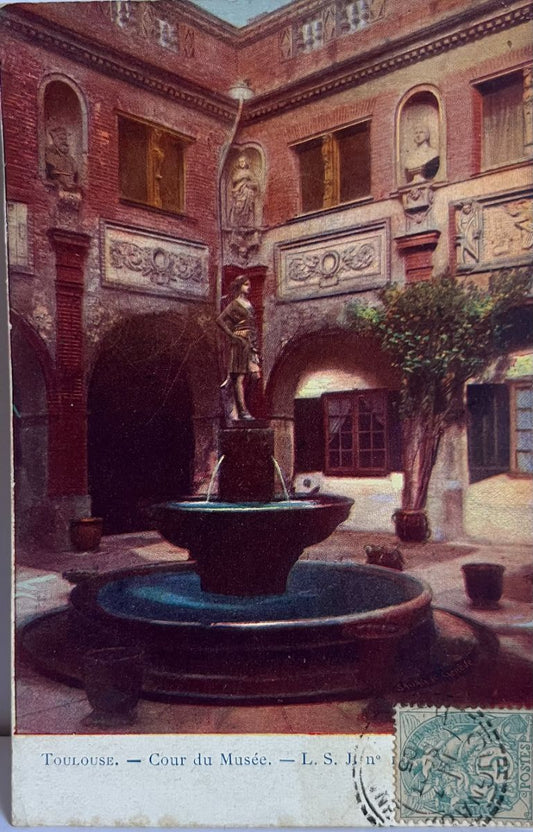 CPA FR31 Toulouse - Cour du Musée LSJ