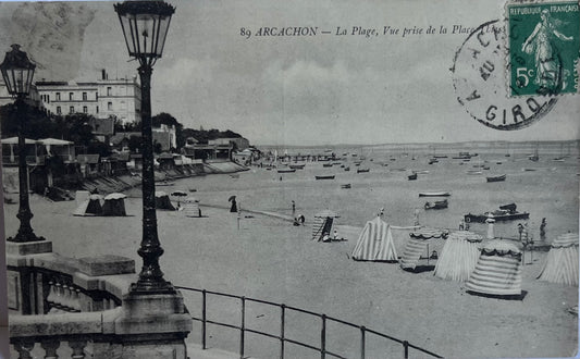 CPA FR33 Arcachon - La Plage, Vue prise de la Place Thiers