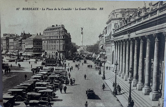 CPA FR33 Bordeaux - La Place de la Comédie - Le Grand Théâtre BR