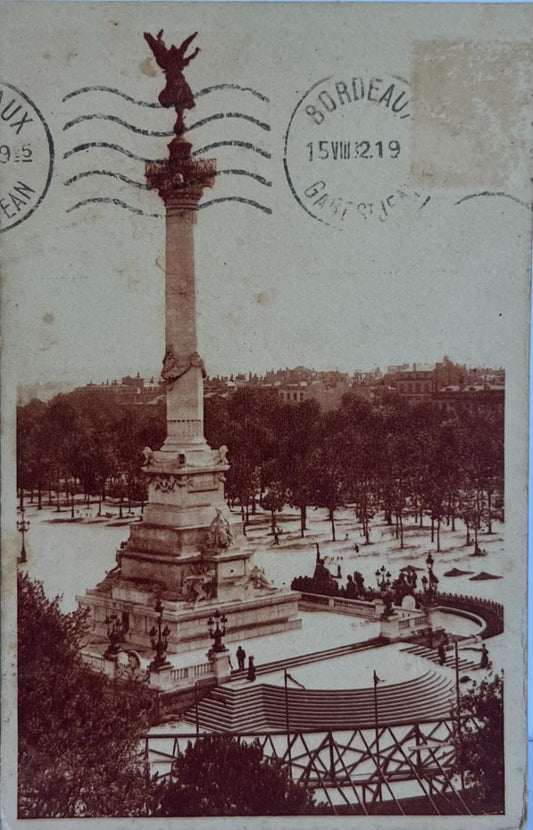 CPA FR33 Bordeaux - Monument des Girondins par Dumilatre LL
