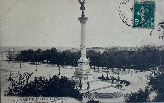 CPA FR33 Bordeaux - Place des Quinconces - Monument des Girondins BR