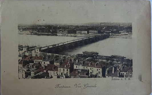 CPA FR33 Bordeaux - Vue générale