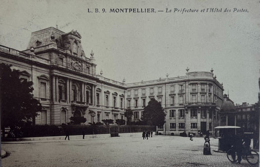 CPA FR34 Montpellier - La Préfecture et l'Hôtel des Postes LB