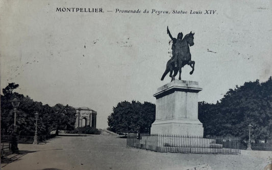 CPA FR34 Montpellier - Promenade du Peyrou - Statue Louis XIV