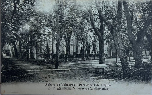 CPA FR34 Villeveyrac - Abbaye de Valmagne - Parc chevet de l'Eglise