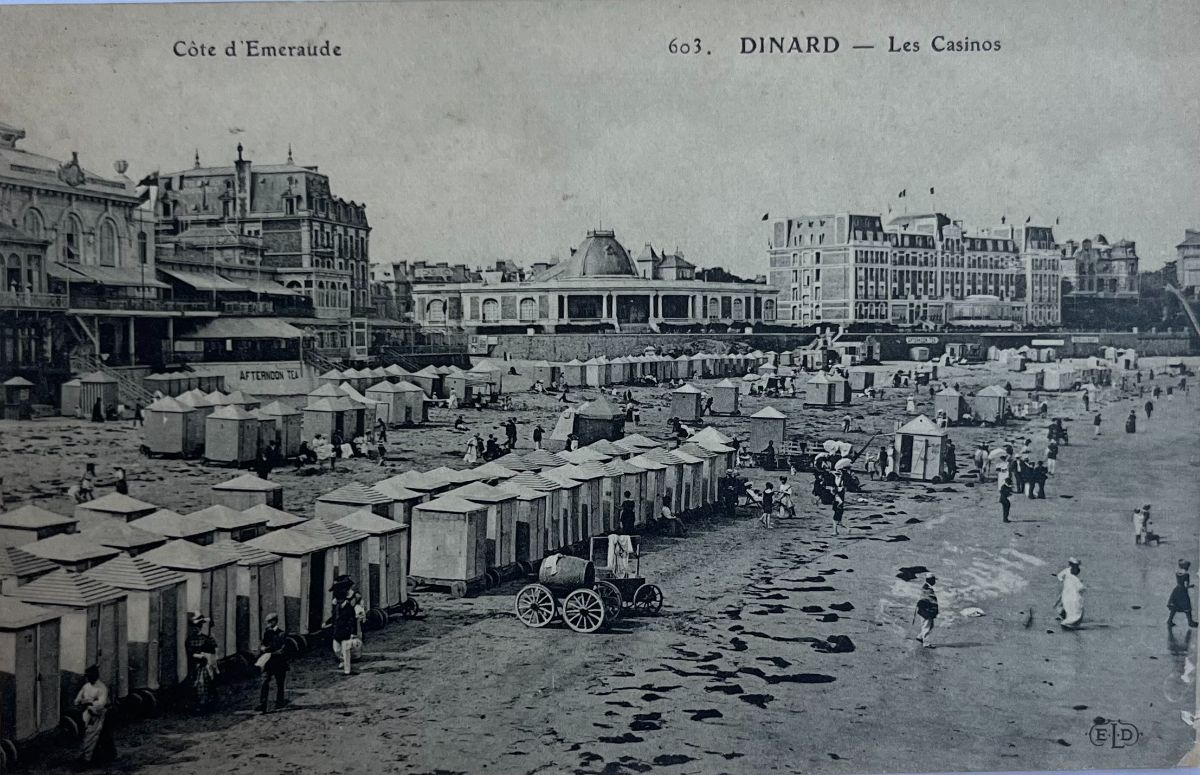 CPA FR35 Dinard - Les Casinos - Côte d'Emeraude