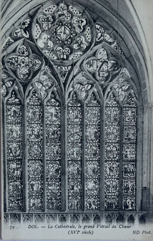 CPA FR35 Dol-de-Bretagne - Le Cathédrale, le grand Vitrail du Chœur (XVIe siècle)