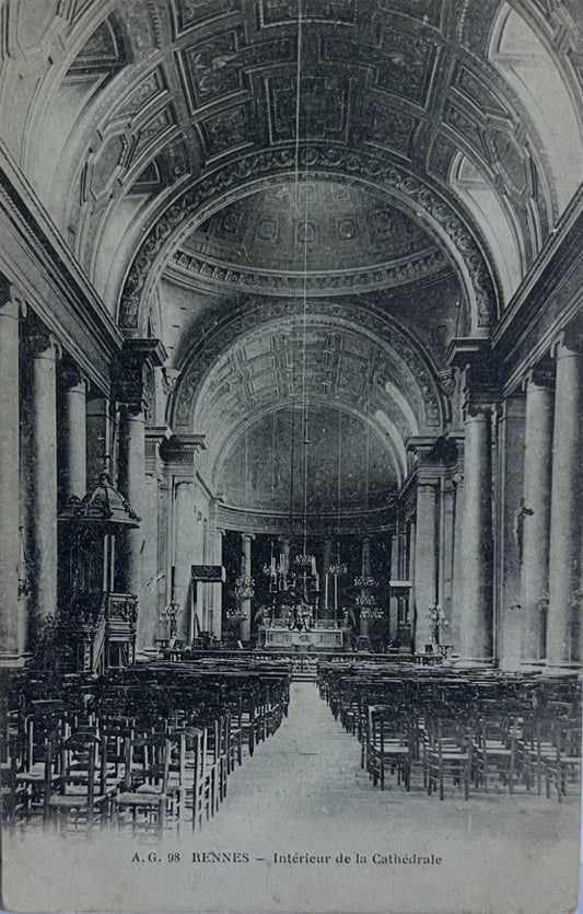 CPA FR35 Rennes - Intérieur de la Cathédrale AG