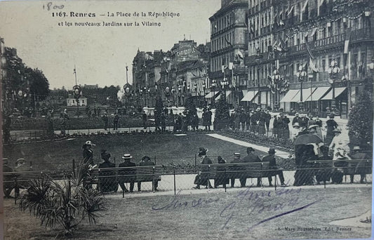 CPA FR35 Rennes - La Place de la République et les nouveaux Jardins sur la Vilaine