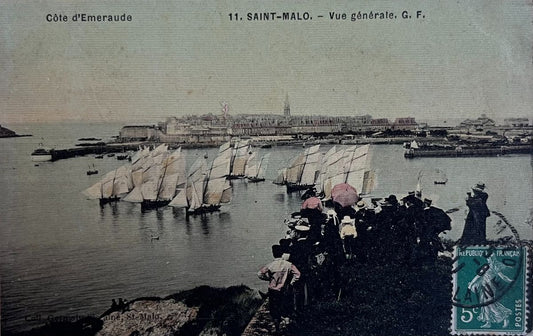 CPA FR35 Saint-Malo - Vue générale GF - Côte d'Emeraude