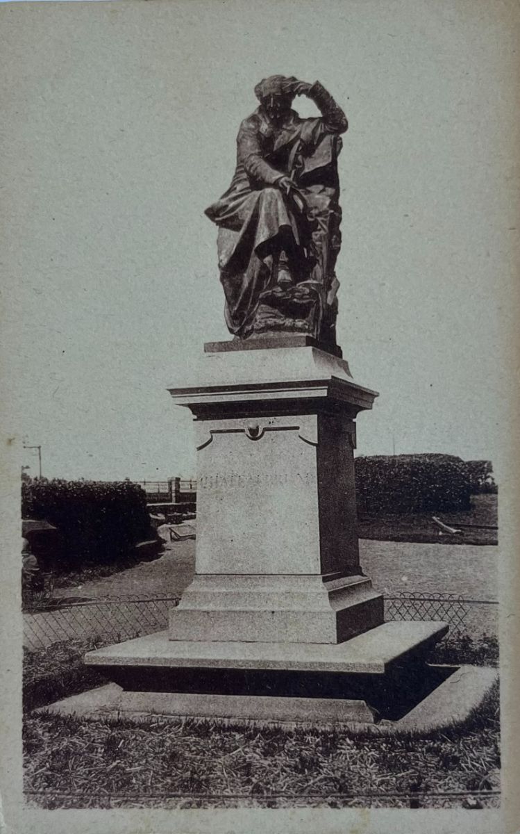 CPA FR35 St-Malo - Statue de Chateaubriand
