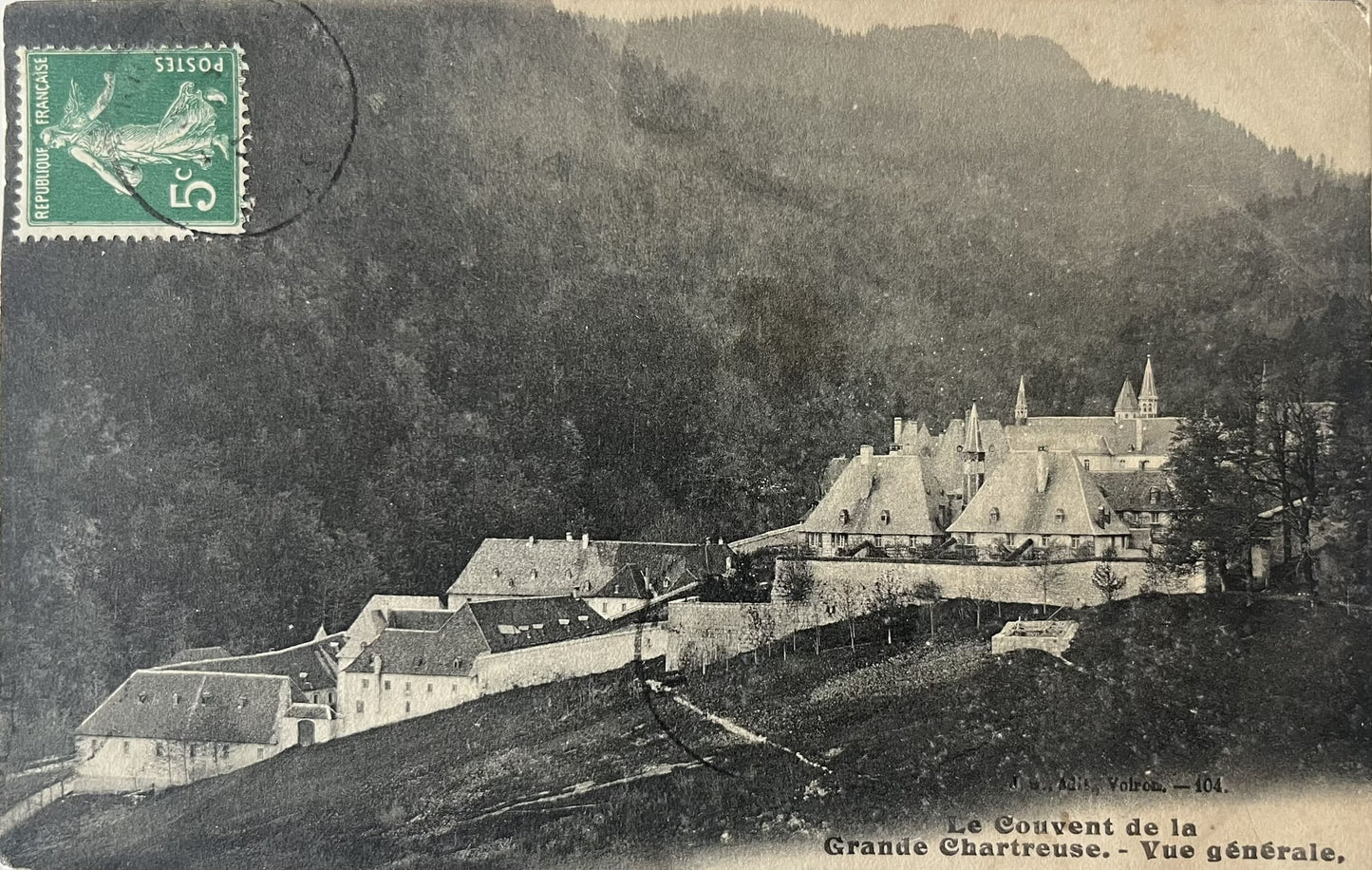 CPA FR38 Le Couvent de la Grande Chartreuse - Vue générale