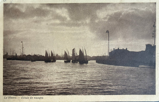 CPA FR76 Le Havre - Etude de nuages