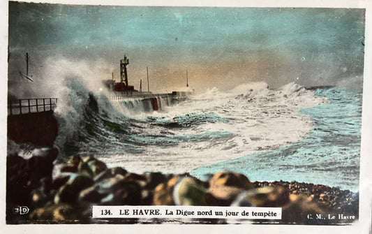 CPA FR76 Le Havre - La Digue nord un jour de tempête