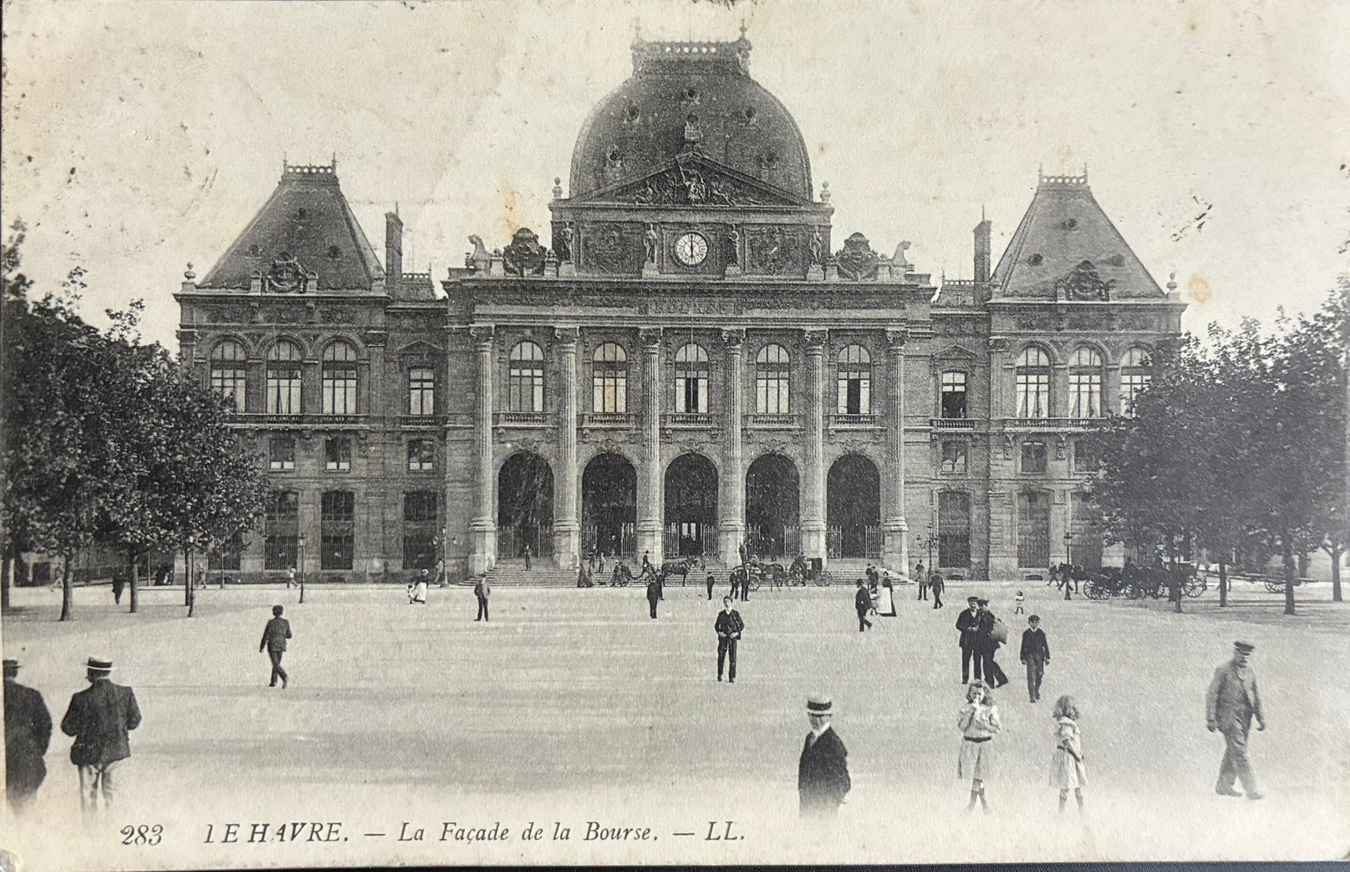 CPA FR76 Le Havre - La Façade de la Bourse