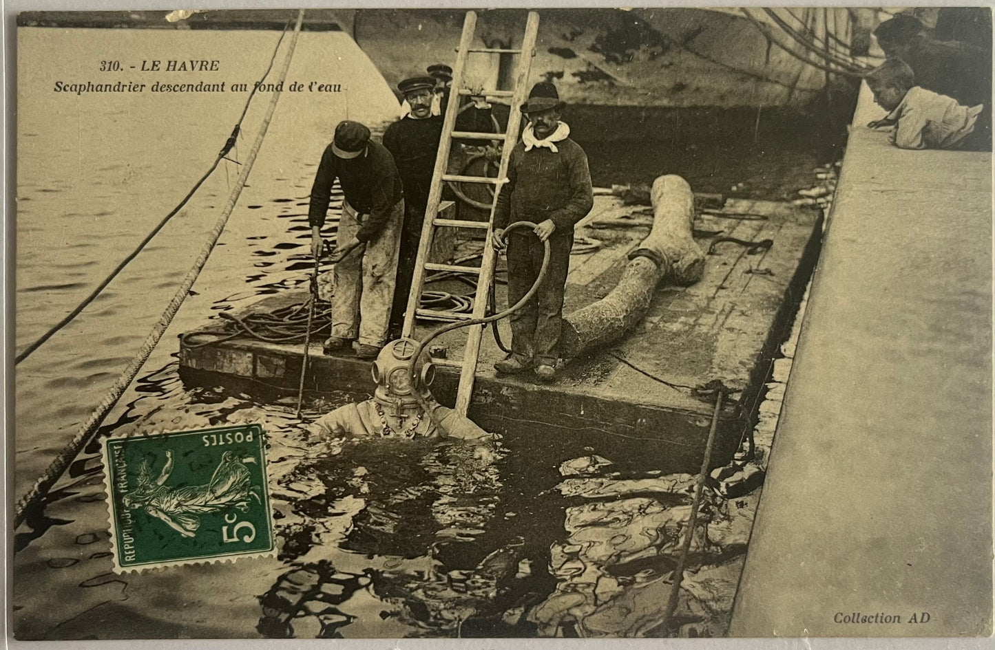 CPA FR76 Le Havre - Scaphandrier descendant au fond de l'eau recto