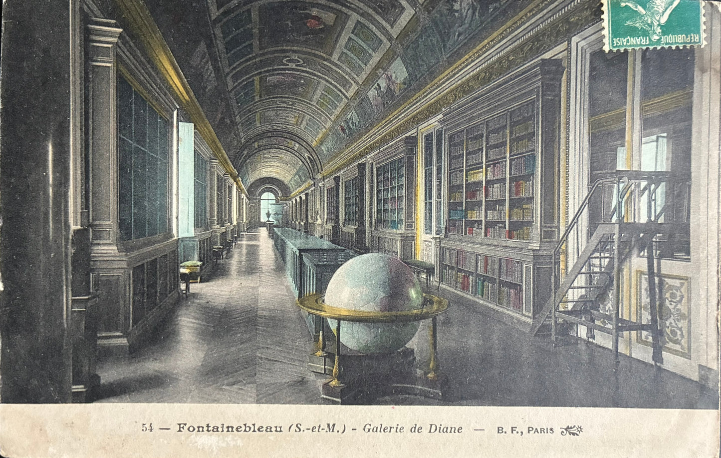 CPA FR77 Fontainebleau - Galerie de Diane