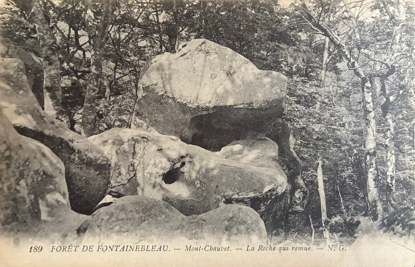 CPA FR77 Forêt de Fontainebleau - Mont-Chauvet - La Roche qui remue