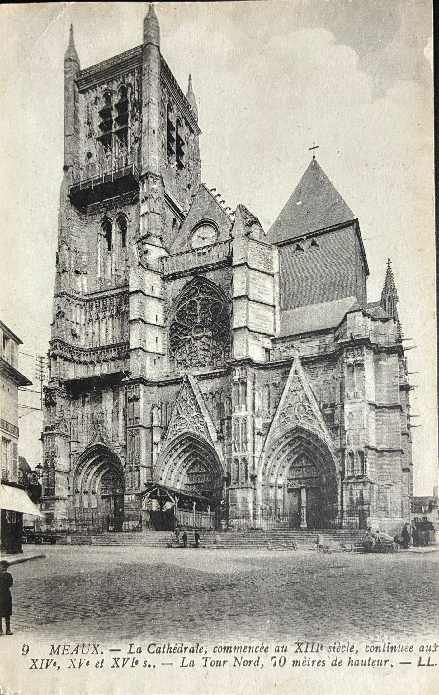 CPA FR77 Meaux - La Cathédrale, commencée au 8e siècle, continuée au 14e, 15e et 16e