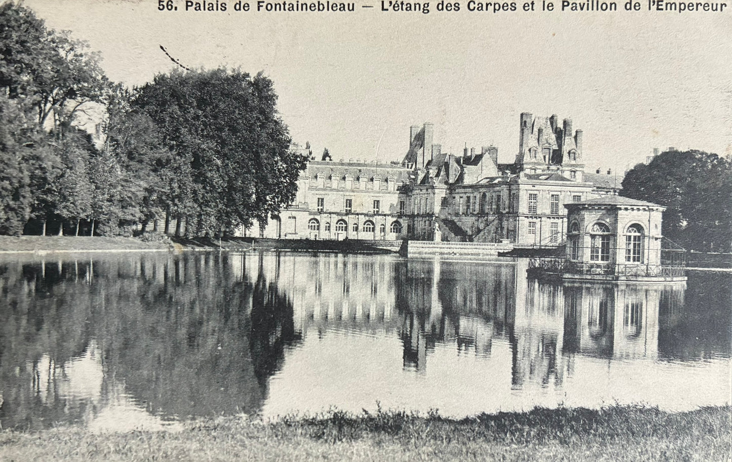 CPA FR77 Palais de Fontainebleau - L'étang des Carpes et le Pavillon de l'Empereur