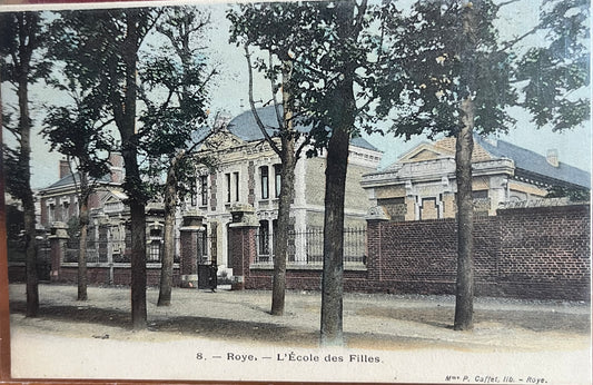 CPA FR80 Roye - L'Ecole des Filles