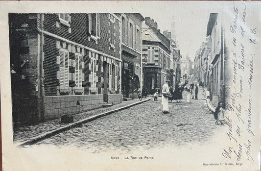 CPA FR80 Roye - La rue de Paris