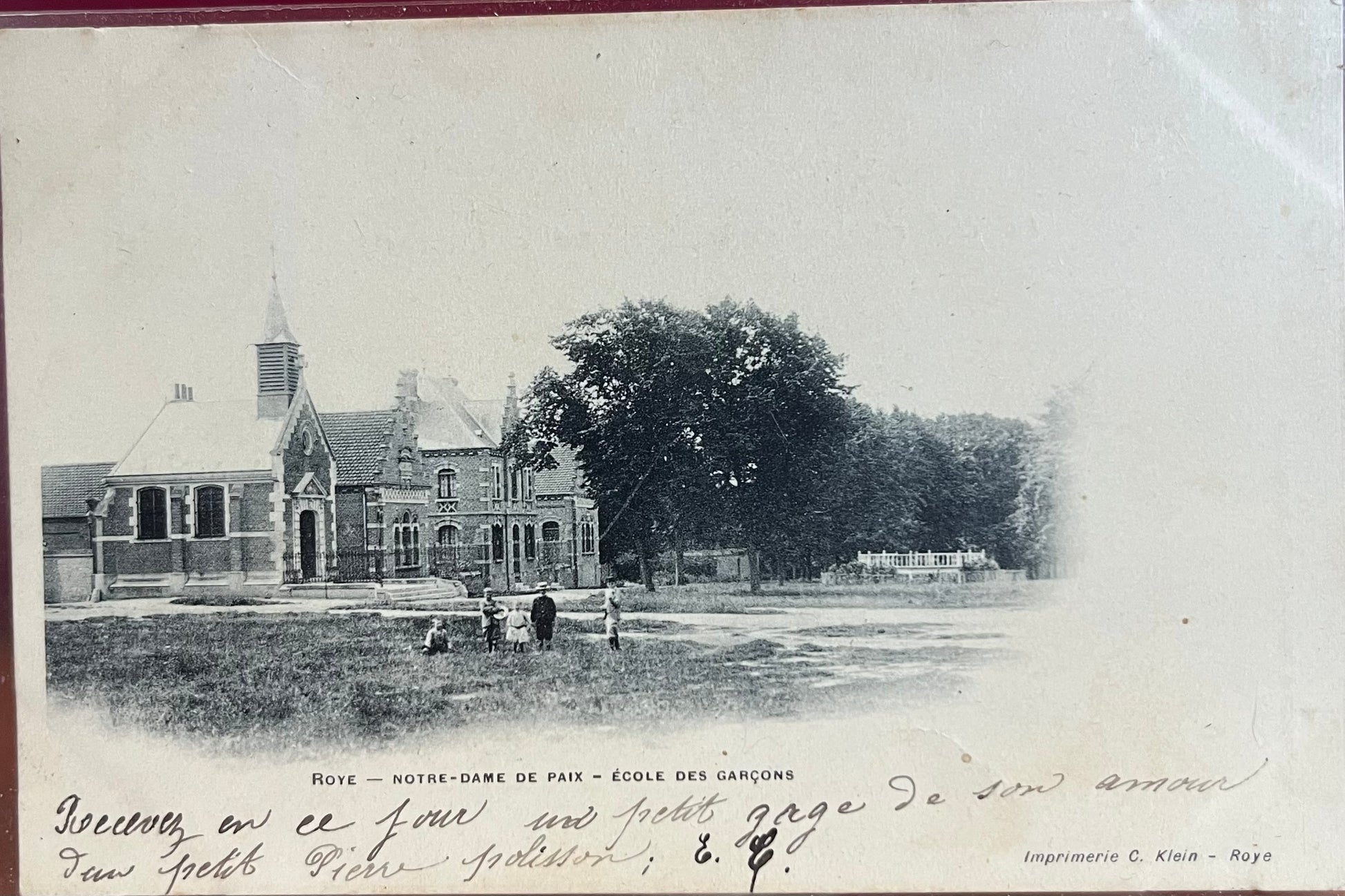 CPA FR80 Roye - Notre-Dame de paix - Ecole des garçons
