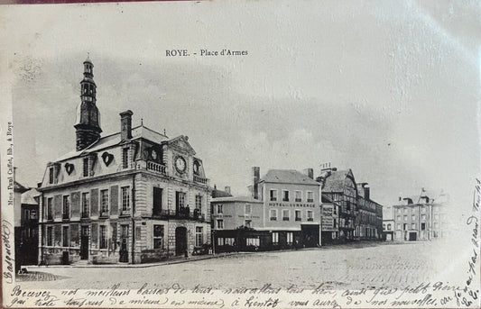 CPA FR80 Roye - Place d'armes